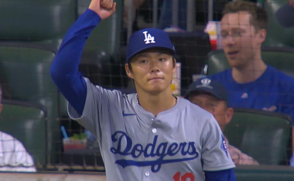 Brewers chase All-Star Yoshinobu Yamamoto with 5 runs in 1st inning, hand Dodgers their 4th straight loss – Yahoo Sports