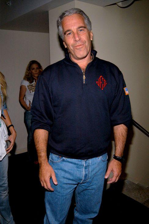 Jeffrey Epstein died by suicide and there’s no ‘client list,’ Justice Department says – CNN