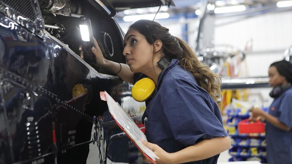 2025 WE Local Prague Recap: Inspiring Women in Engineering and Technology – Society of Women Engineers