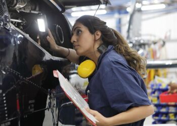 2025 WE Local Prague Recap: Inspiring Women in Engineering and Technology – Society of Women Engineers