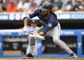 Mariners’ Julio Rodriguez Breaks Silence After Unexpected Decision – Yahoo Sports