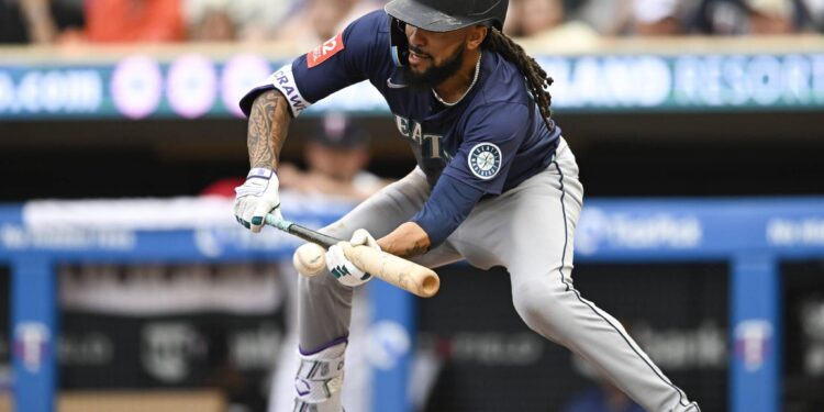 Mariners’ Julio Rodriguez Breaks Silence After Unexpected Decision – Yahoo Sports