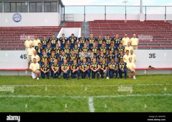 Readers, we need your help picking the best high school football team – Tulsa World