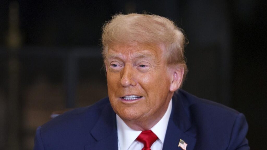 Donald Trump showered in boos at Club World Cup final on American soil – Yahoo Sports