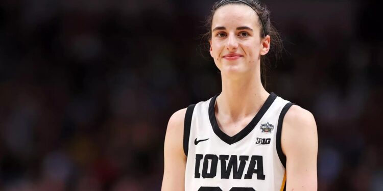 Caitlin Clark Grabs Attention With Pregame Outfit Sunday – Yahoo News