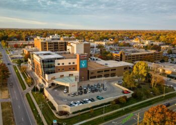 Stormont Vail Health dermatology specialist talks sun safety at walk with an APP – WIBW