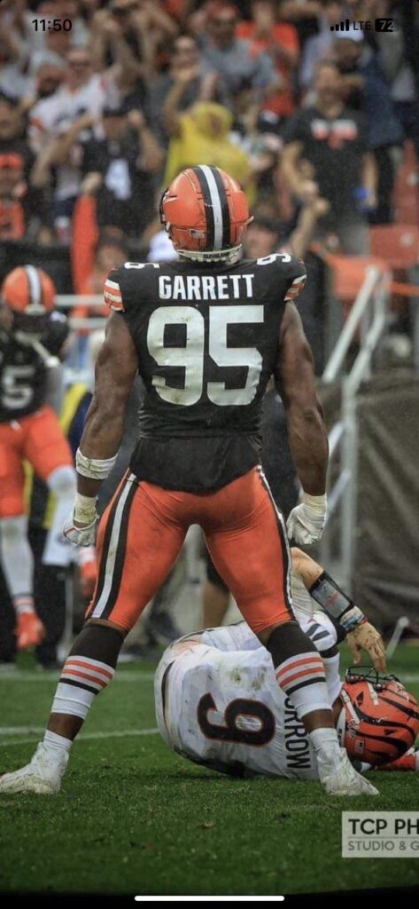 With Myles Garrett and T.J. Watt deals in rearview, it’s time for Cowboys to extend Micah Parsons – Yahoo Sports