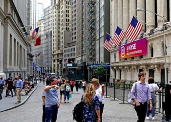 Wall Street’s Big 7 Are Now Bigger Than China’s Entire Economy – MSN