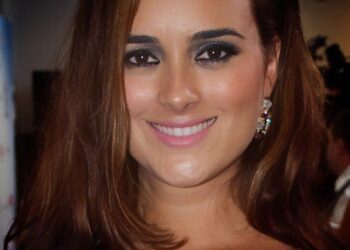 Cote de Pablo reveals how Michael Weatherly used his soap opera roots to put her at ease in “NCIS” love scene – yahoo.com