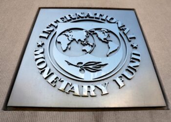 IMF upgrades global growth forecast as weaker dollar aids world economy – Financial Times