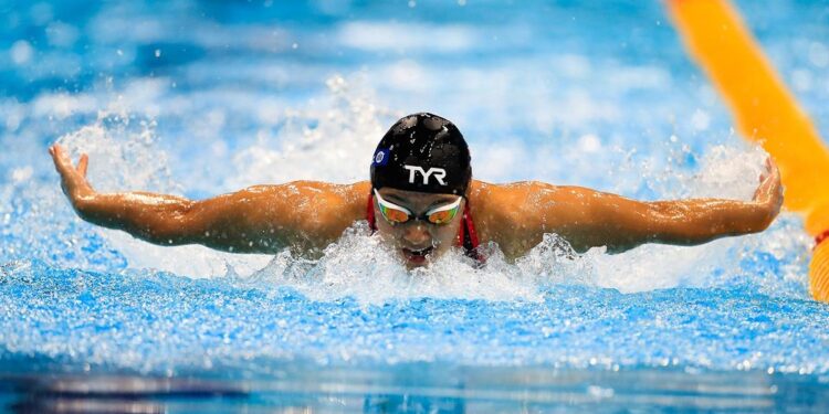 Five different countries take gold medals on a wide-open day at the swim world championships – AP News
