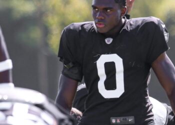 Jakorian Bennett took an improbable road to the Eagles; now he gets another opportunity to overcome adversity – CBS Sports