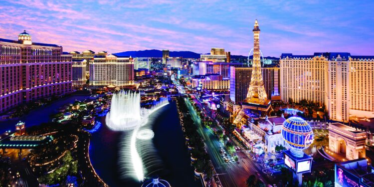Las Vegas’ Sinking Tourism Numbers Are a Bad Sign for the U.S. Economy – Fodors Travel Guide