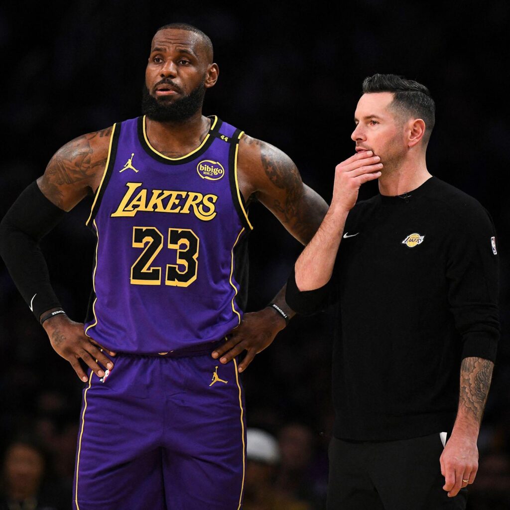 Lakers honoring legendary coach Pat Riley with statue to be unveiled on Feb. 22 – Yahoo Sports