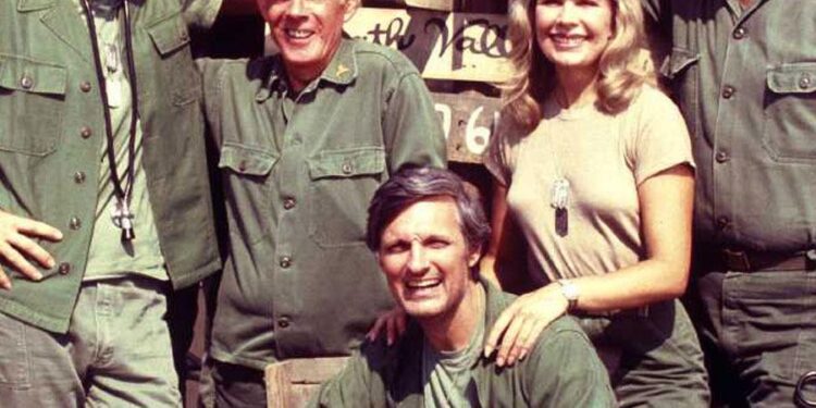 Iconic ‘M*A*S*H’ Actor, 86, Has Fans Swooning Over Resurfaced Images: ‘My Crush Since ’75’ – yahoo.com