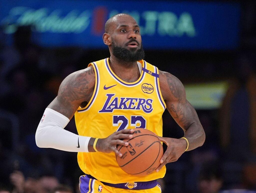 Lakers play clean, slide by Hawley – nujournal.com