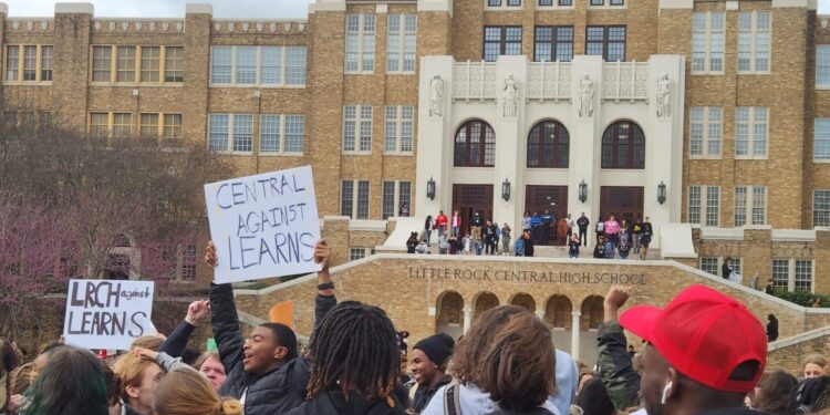 Little Rock Central High opens new science building – Little Rock Public Radio