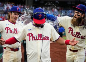 WAMC Sports Report 8/19/25: Turner, Harper power Phillies to 12-7 rout of Mariners – WAMC