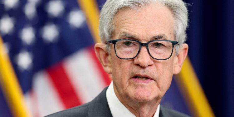 Powell’s Rate Cut Signal Reflects Economy’s Delicate Position – Hindustan Times
