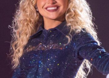 Sabrina Carpenter’s pearl-clutching magic? Humor – CNN