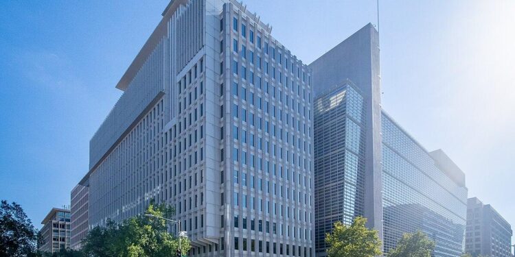 World Bank urges fresh push on economic threat of pollution – Reuters