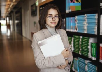 Political experts weigh in on rising violence in the digital age – WSLS