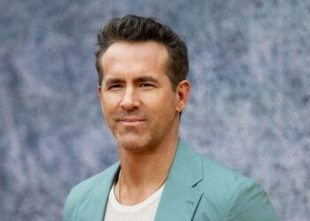 Ryan Reynolds reveals he called a journalist who said mean things about John Candy – yahoo.com