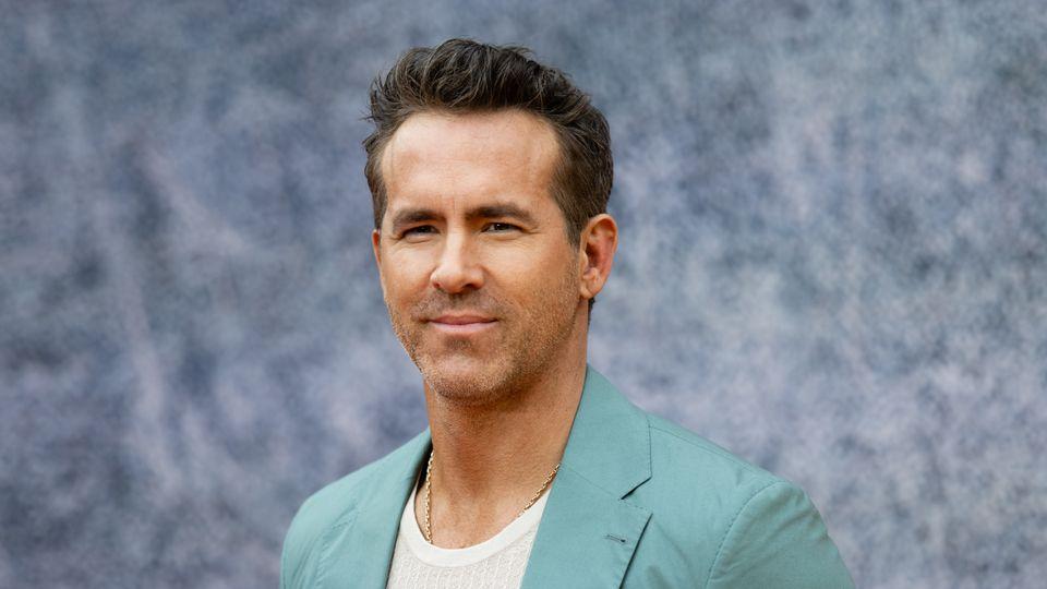 Ryan Reynolds reveals he called a journalist who said mean things about John Candy – yahoo.com