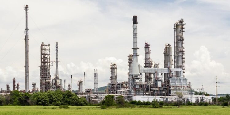 A multibillion-dollar oil project is impacting locals’ health and livelihood in Uganda – NPR