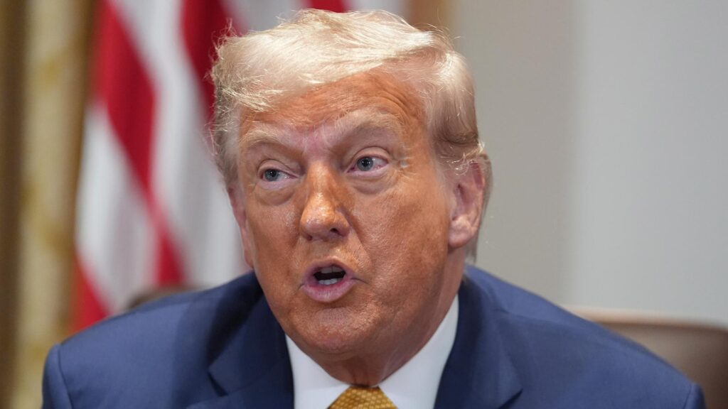Trump signs proclamation imposing $100K annual fee for H-1B visa applications – Spectrum News