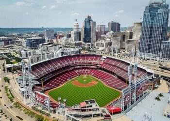 Cincinnati Reds star Elly De La Cruz breaking out just in time? – Yahoo Sports