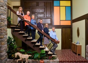 Iconic ‘Brady Bunch’ House to Open to the Public for the 1st Time Ever – Yahoo
