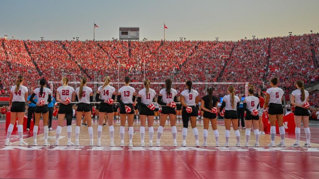 Nebraska volleyball sweeps Maryland on its way to 12-0 start – The Daily Nebraskan