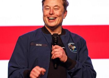 Elon Musk hit by exodus of senior staff over burnout and politics – Financial Times