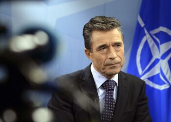 Ex-NATO head on Russia: ‘We cannot change Putin’s mind’ – DW