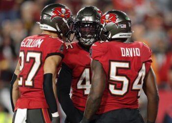 Tampa Bay Buccaneers vs. Seattle Seahawks NFL game: How to watch, kickoff time, TV channel and more – Yahoo Sports
