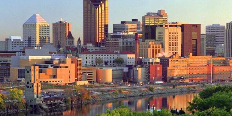 Downtown St. Paul’s economy showing new life after state employees mandated to return to office – 5 EYEWITNESS NEWS