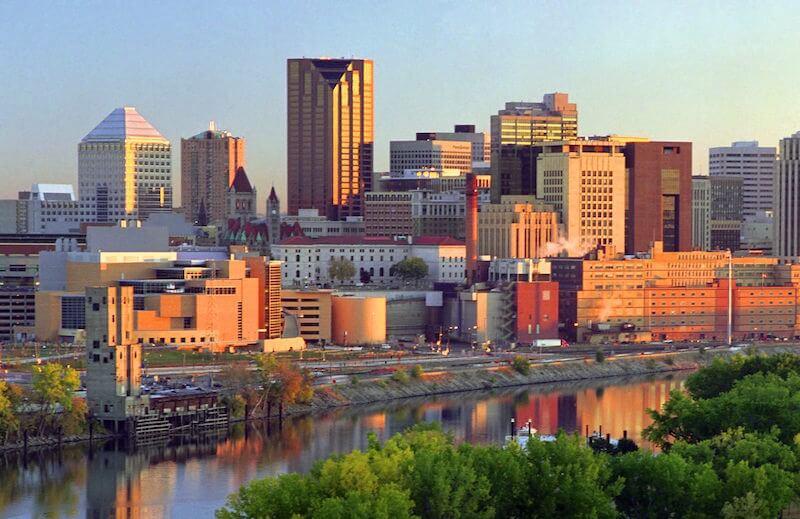 Downtown St. Paul’s economy showing new life after state employees mandated to return to office – 5 EYEWITNESS NEWS