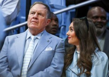 Frustrations grow around Bill Belichick and North Carolina after team’s porous start to the 2025 season – Yahoo Sports