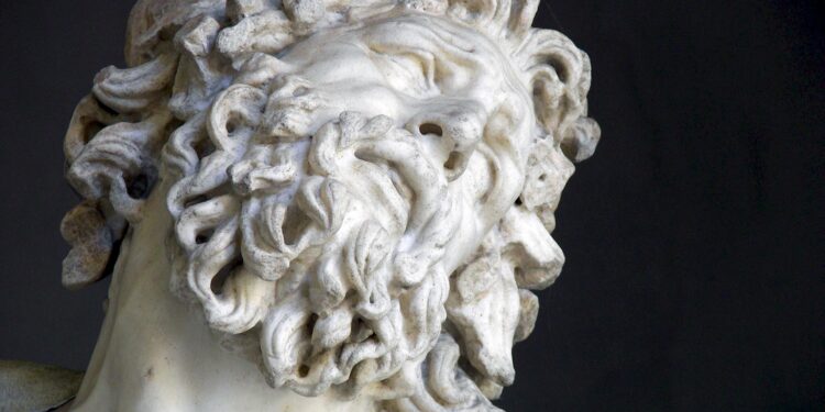 This Ancient Statue Was Discarded by Raiders. Scientists Think It’s a Rare Treasure. – Popular Mechanics