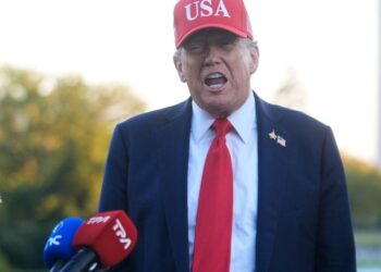 Trump questions back pay for federal workers furloughed as part of government shutdown – CNN