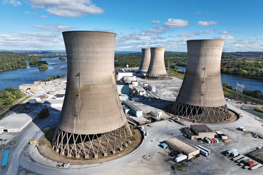 US and investors gambling on unproven nuclear technology, warn experts – Financial Times