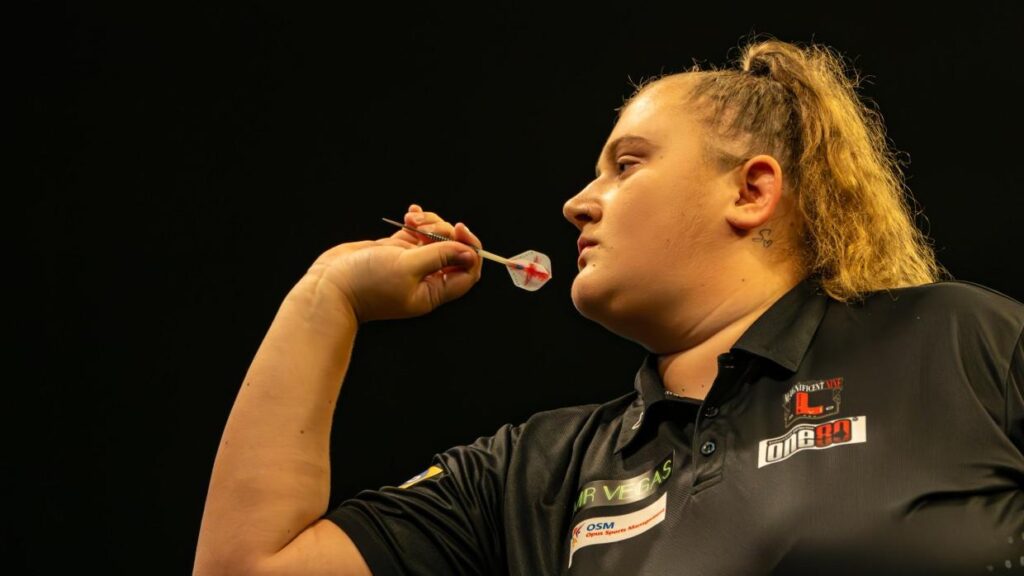 Beau Greaves stuns Luke Littler in PDC world youth championship thriller – The Guardian
