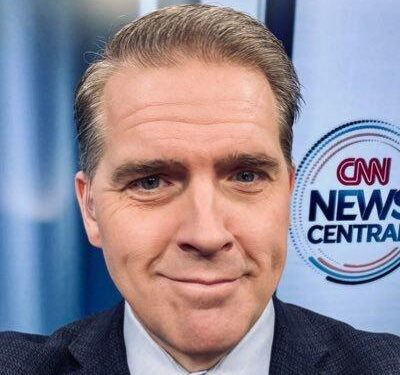 Scott Jennings removes hostage pin after 2 years, replaces with U.S. flag – CNN