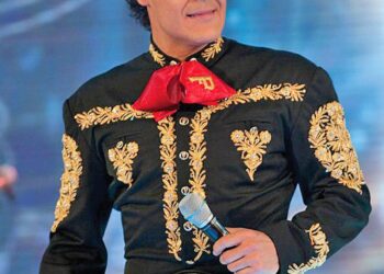 Mexican singer Pedro Fernández to make Ave Fénix tour stop in Stockton. Tickets, schedule – Yahoo