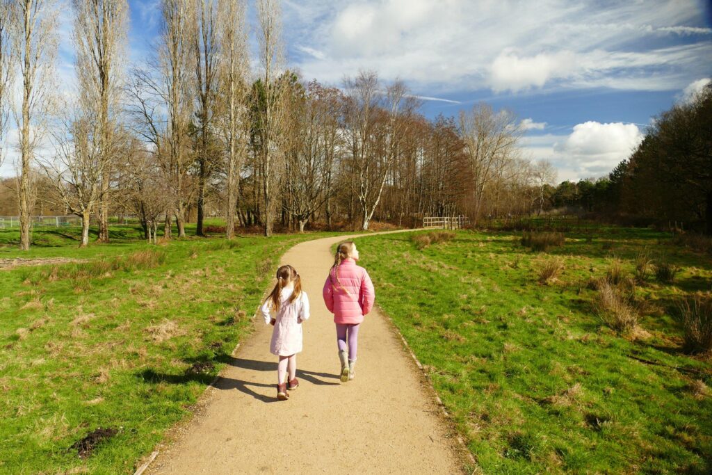 Scientists discover surprising health impact of simple walk in park: ‘More efficient and stronger’ – Yahoo