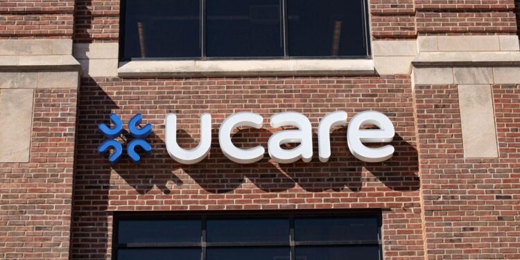 UCare, other carriers dropping Medicare Advantage Plans, leaving 200K Minnesota seniors without health insurance – CBS News