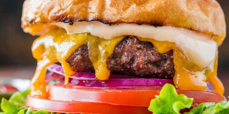 Best Burgers 2025: 9 cult-favorite burgers off the beaten path – Yahoo