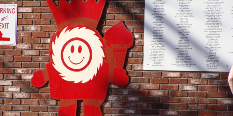 Fall River Eats: Eskimo King closes for season; Table for Two special at Fall River Grill – Yahoo