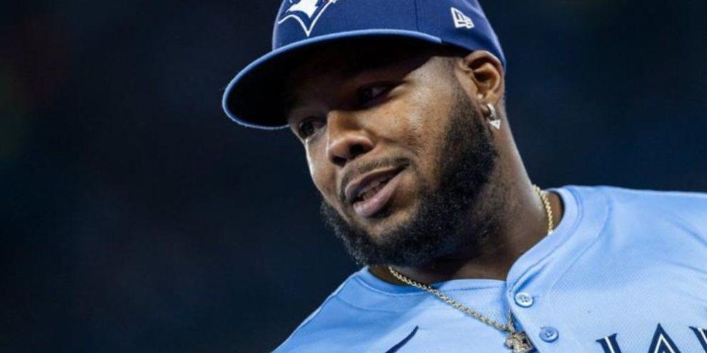 The $500m slugger who is taking Canada to the World Series – BBC